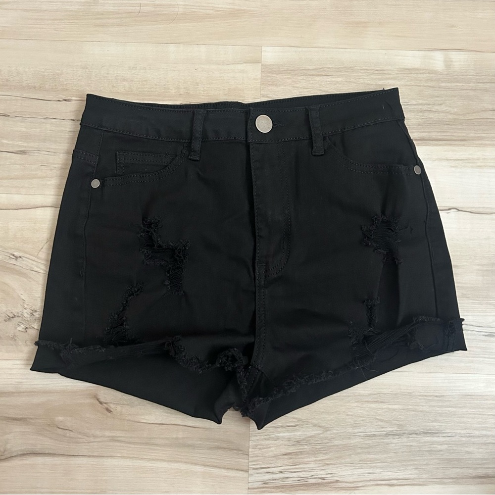 Windsor High Rise Shorts Women’s Size M / 28 Ripped Black Brand New